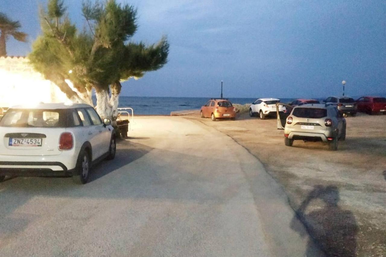 Studio On The Closest Beach To The City! Amoudara  Bagian luar foto