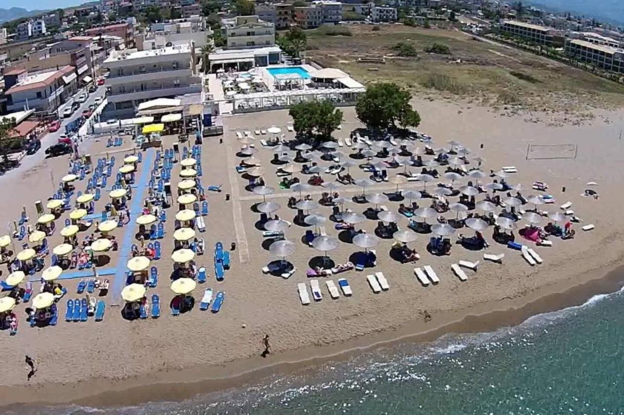 Studio On The Closest Beach To The City! Amoudara  Bagian luar foto