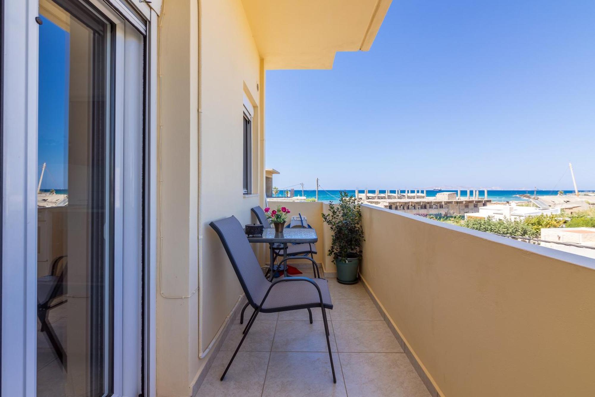 Studio On The Closest Beach To The City! Amoudara  Bagian luar foto