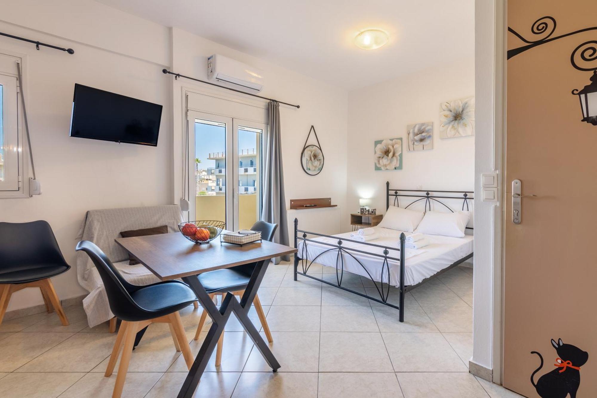 Studio On The Closest Beach To The City! Amoudara  Bagian luar foto